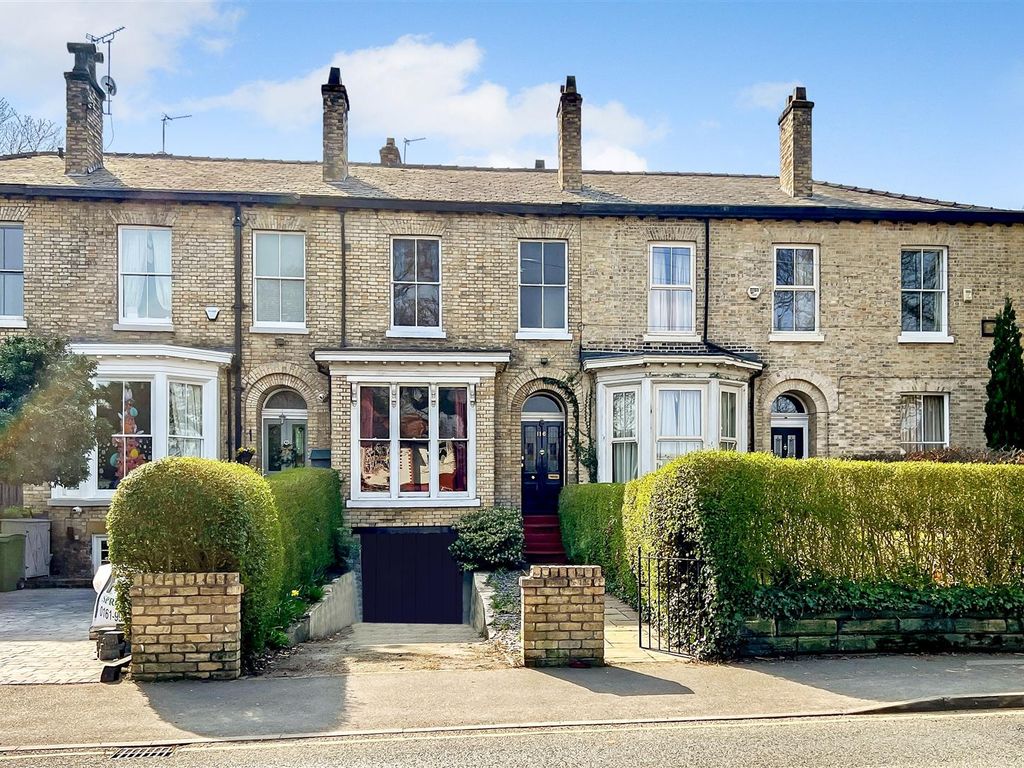 4 bed terraced house for sale in Park Road, Timperley, Altrincham WA15