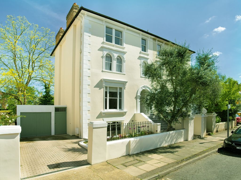 5 bed semidetached house for sale in Cadogan Road, Surbiton KT6, £
