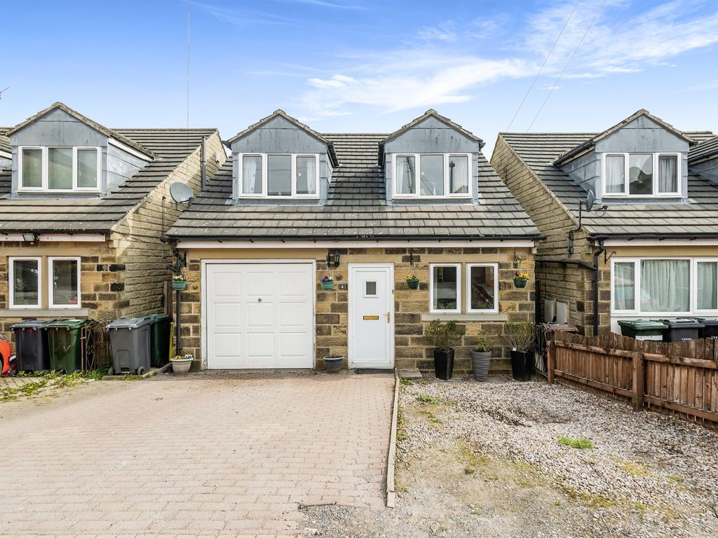 4 bed detached house for sale in Mount View, Oakworth, Keighley BD22