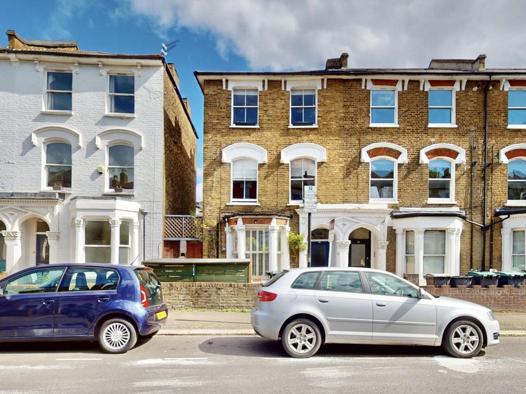 3 bed flat for sale in Lancaster Road, London N4, £750,000 Zoopla