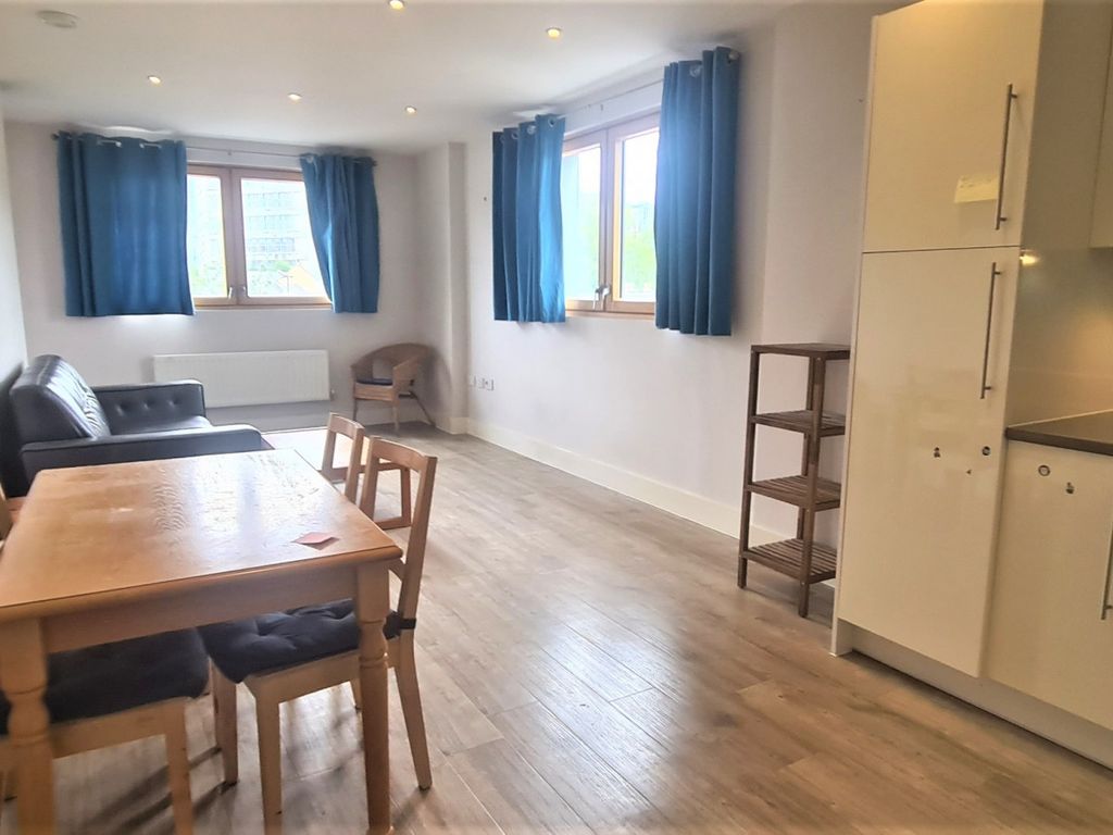 2 bed flat to rent in Torquay Court, 6 St. Ives Place, London E14 Zoopla