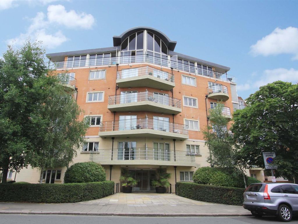 2 bed block of flats for sale in Ickenham Road, Ruislip HA4, £400,000 Zoopla