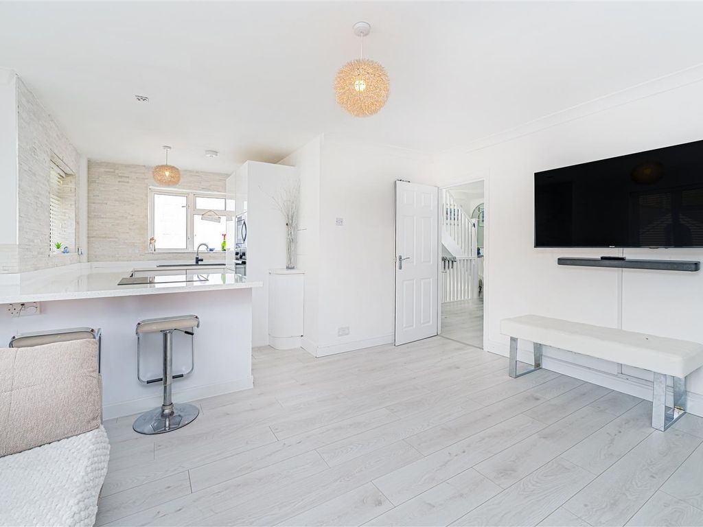 3 bed for sale in Orchard Road, St Margarets, Twickenham TW1