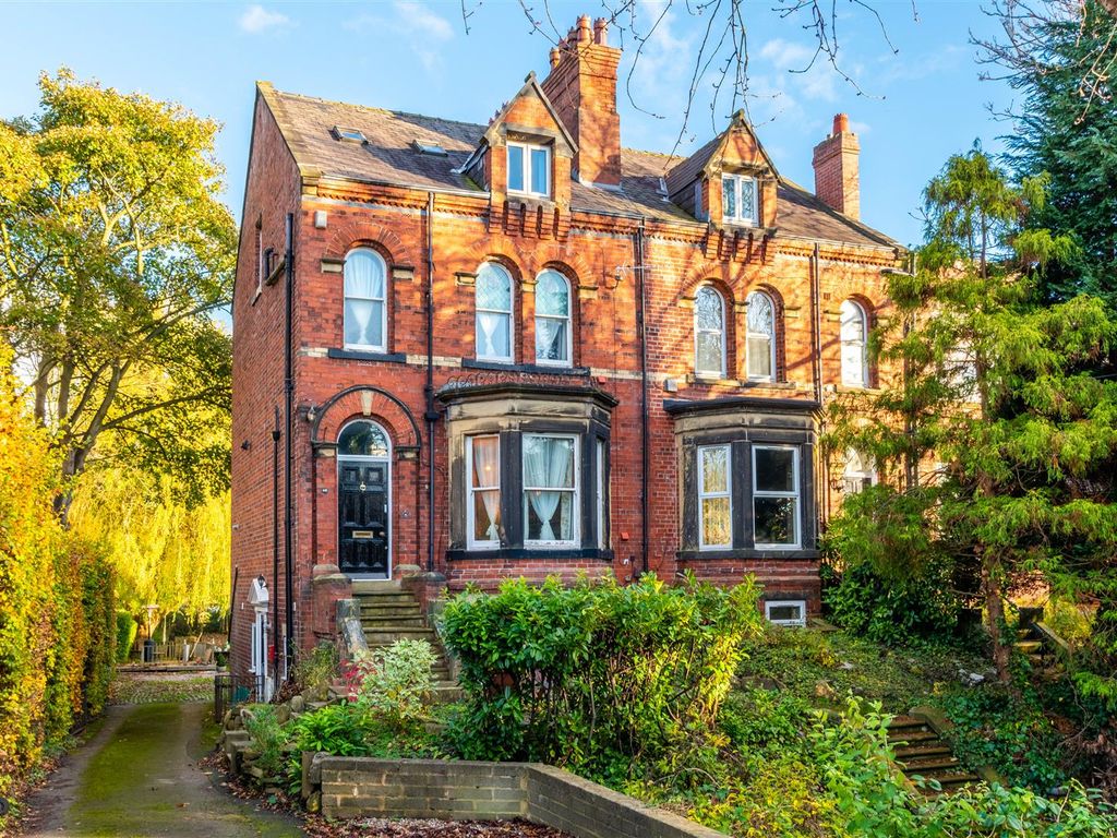 5 bed semidetached house for sale in Harrogate Road, Moortown, Leeds