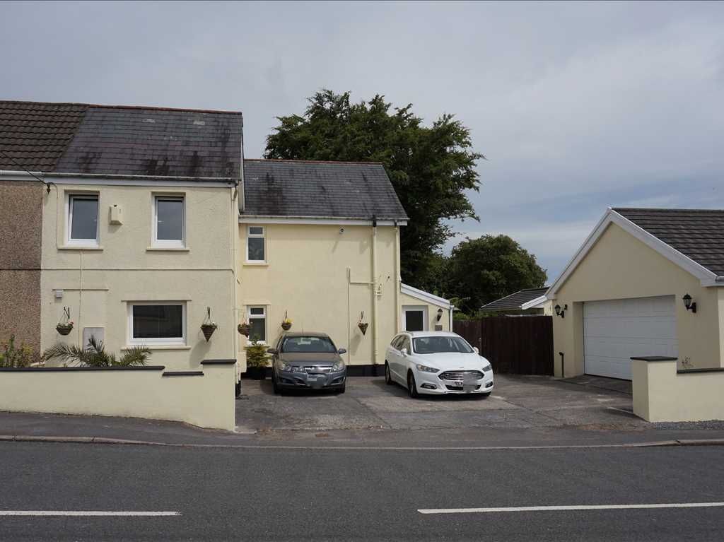3 bed semidetached house for sale in Heol Y Meinciau, Pontyates