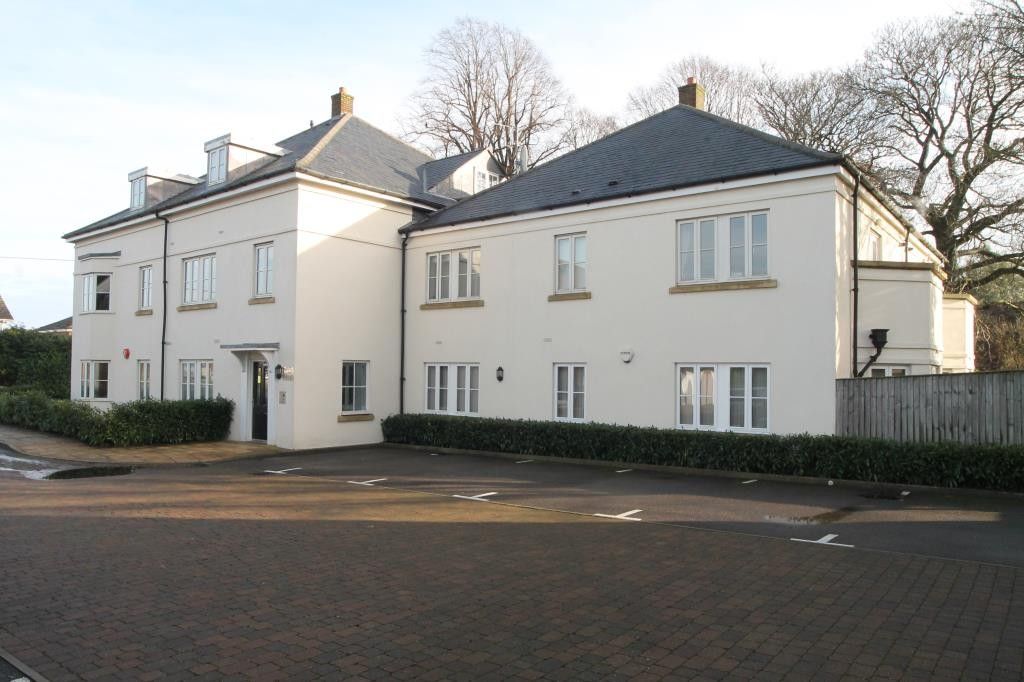 2 bed flat to rent in Ely House, Stockfields Place, Stokenchurch, High