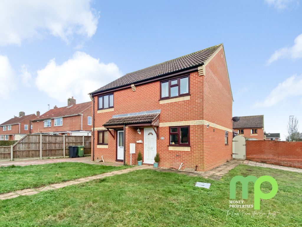 2 bed semidetached house for sale in Constable Close, Attleborough NR17 Zoopla