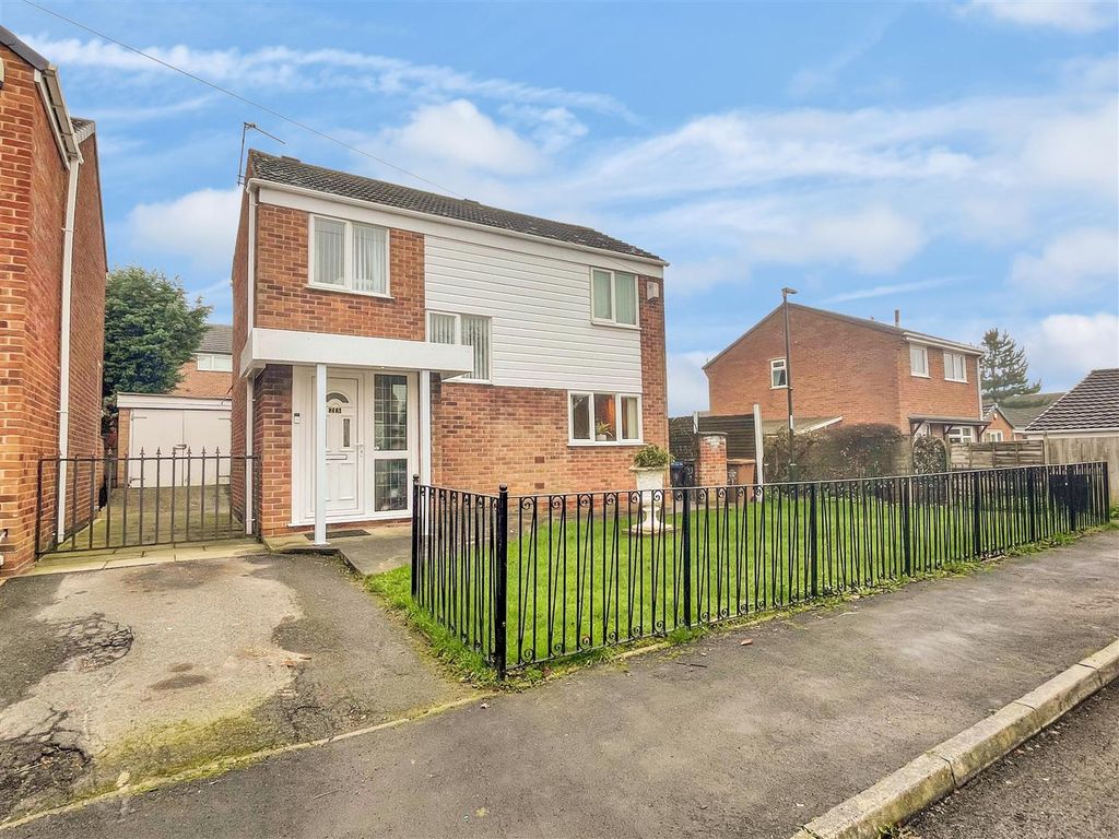3 bed detached house for sale in Cotswold Close, Swadlincote DE11 Zoopla