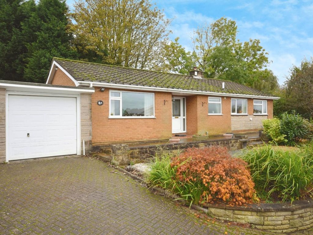 3 bed detached bungalow for sale in Litton Close, Staveley
