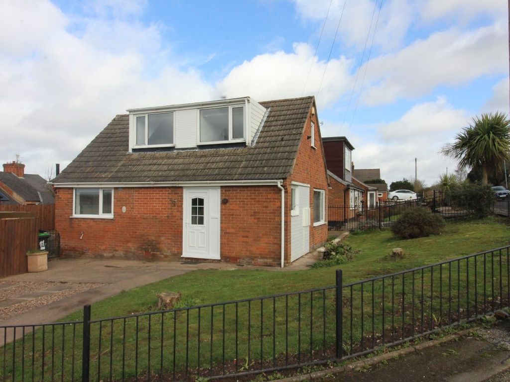 3 bed bungalow to rent in North Street, KirkbyInAshfield, Nottingham