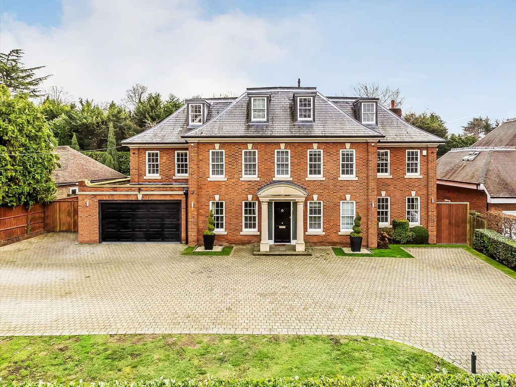 5 bed detached house for sale in Green Lane, Cobham, Surrey KT11, £