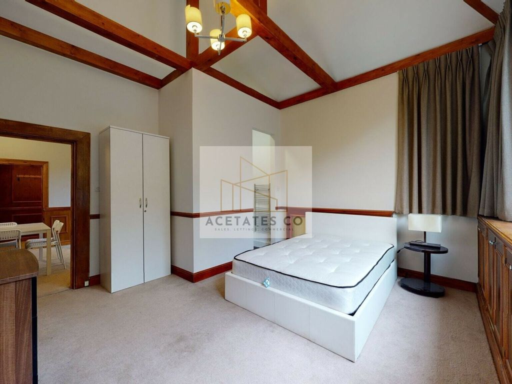 1 bed flat to rent in Finchley Road, St. John's Wood, London NW8, £