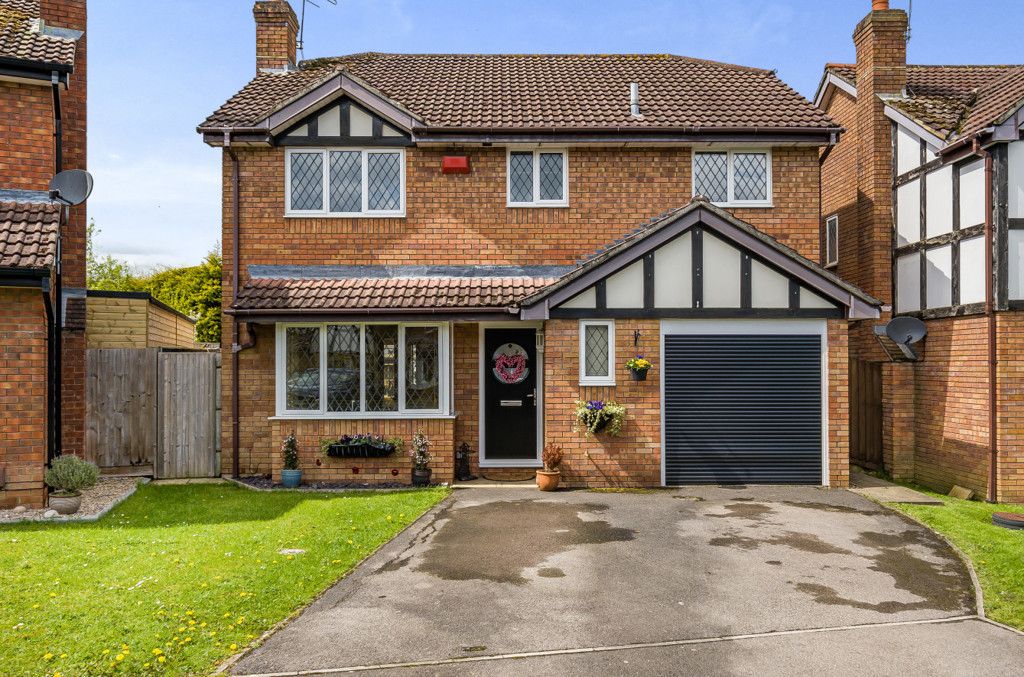 4 bed detached house for sale in Buie Close, Sparcells, Swindon SN5