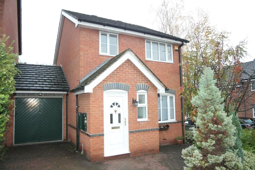 3 bed link detached house to rent in Falcon Rise, Downley, High