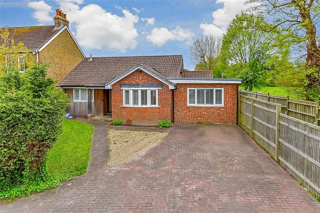 3 bed detached bungalow for sale in Barnham Road, Eastergate