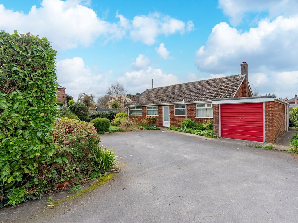 3 bed detached bungalow for sale in Boston Road, Sutterton, Boston PE20
