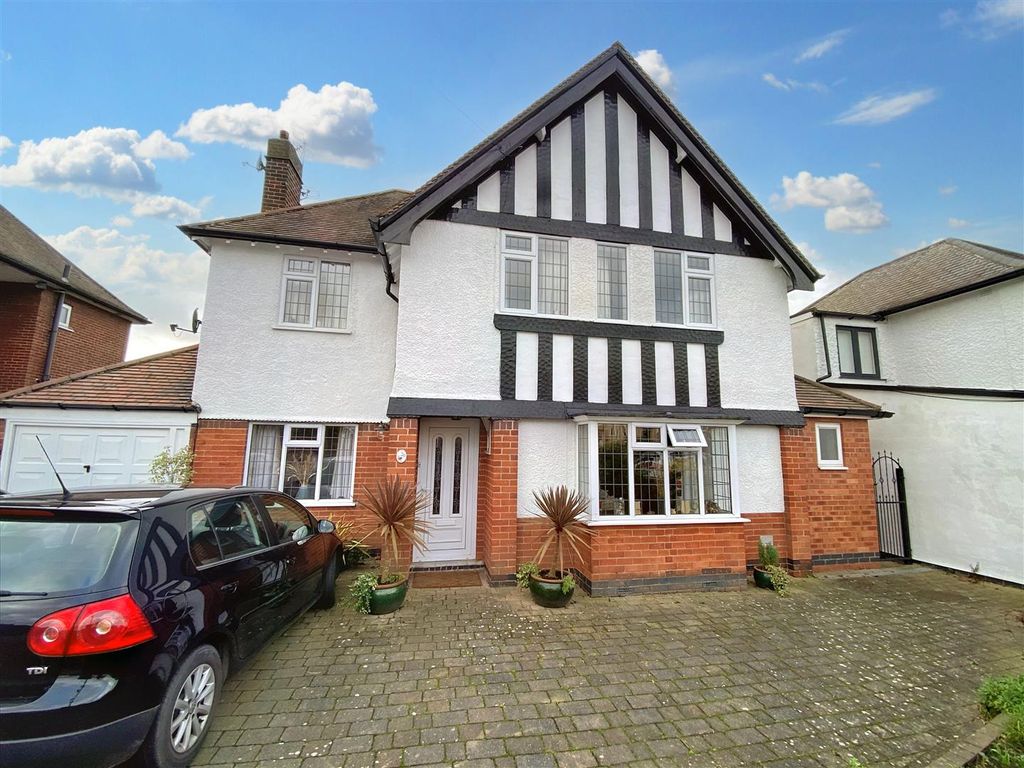 3 bed detached house for sale in Nursery Hollow, Ilkeston DE7 Zoopla