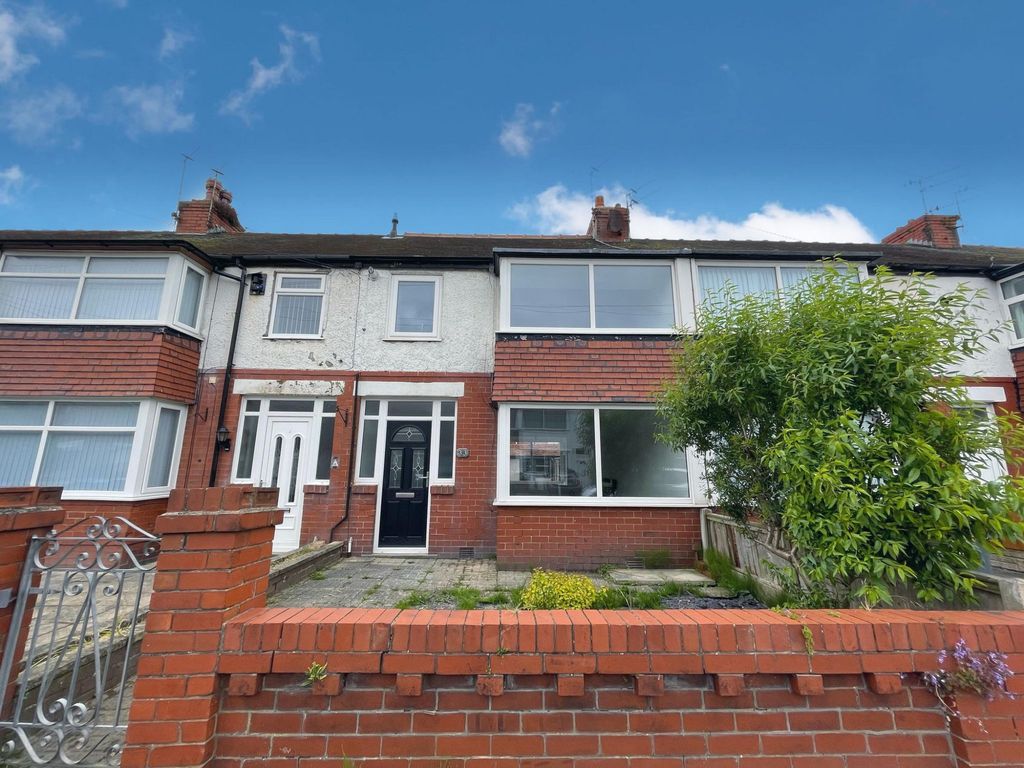 2 bed terraced house for sale in Ivy Avenue, South Shore FY4, £130,000