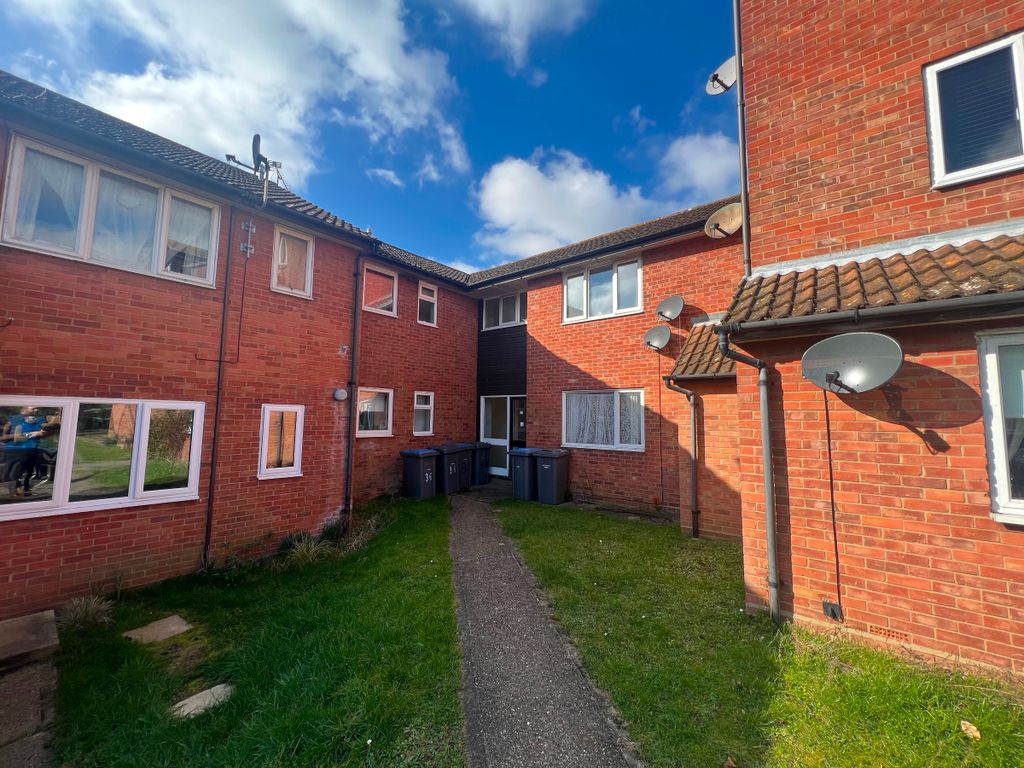 Studio to rent in Jasmine Close, Trimley St. Martin, Felixstowe IP11