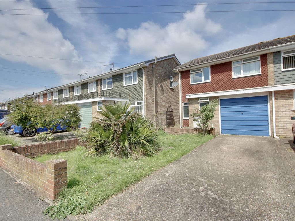 4 bed semidetached house for sale in Warren Avenue, Southsea PO4, £