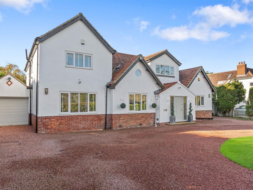 5 bed detached house for sale in Sycamore Avenue, Darras Hall, Newcastle Upon Tyne