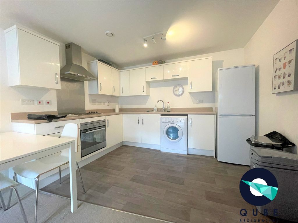 2 bed flat to rent in Endeavour House, 1B Elmira Way, Salford, Greater