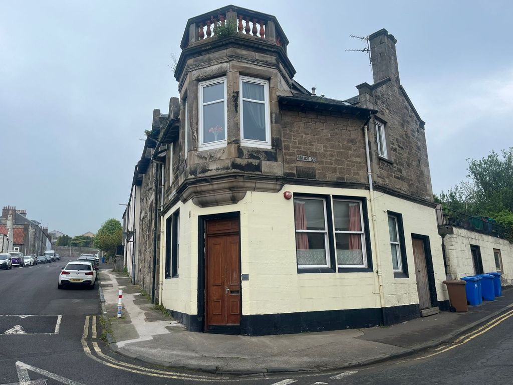 1 bed flat for sale in Bruce Street, Kinghorn KY3, £54,995 Zoopla