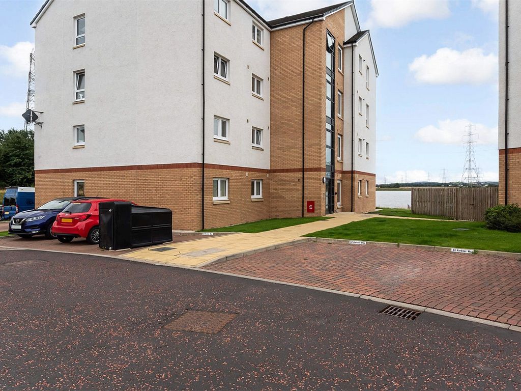 2 bed flat for sale in Harbour Way, Alloa, Clackmannanshire FK10, £