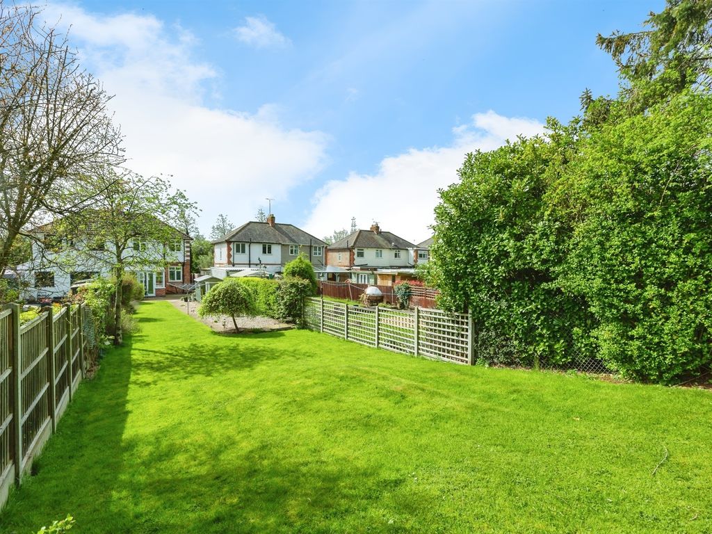 3 bed semidetached house for sale in New Bridge Road, Glen Parva