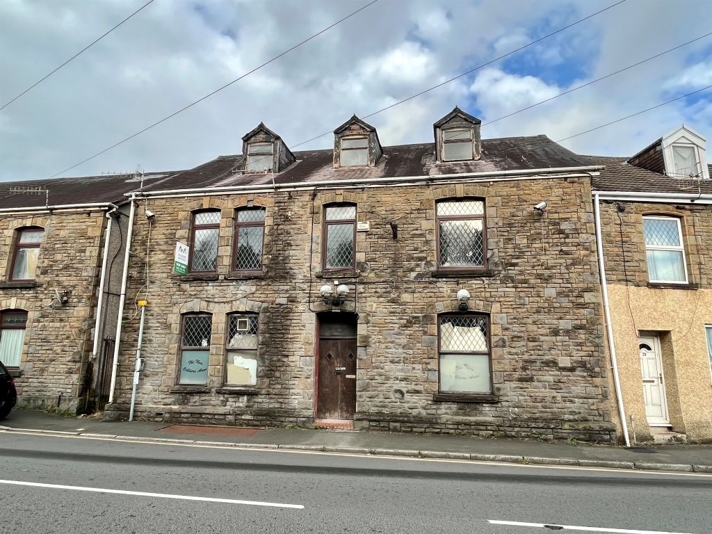5 bed end terrace house for sale in Hebron Road, Clydach, Swansea SA6