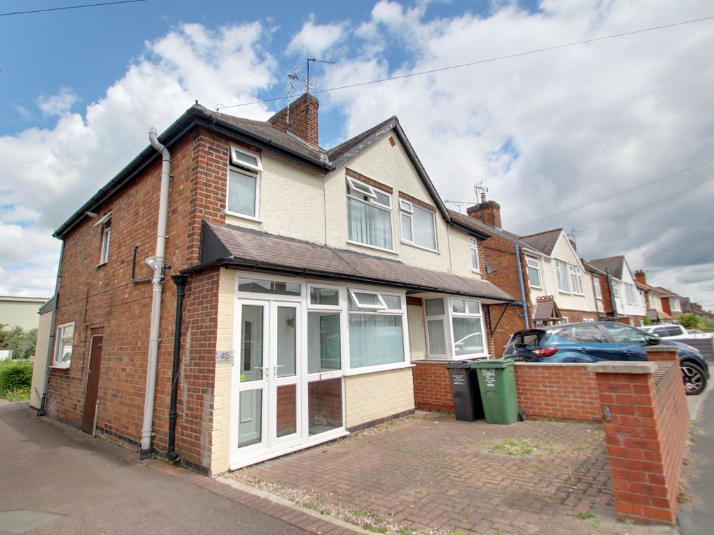 3 bed semidetached house to rent in Knightthorpe Road, Loughborough