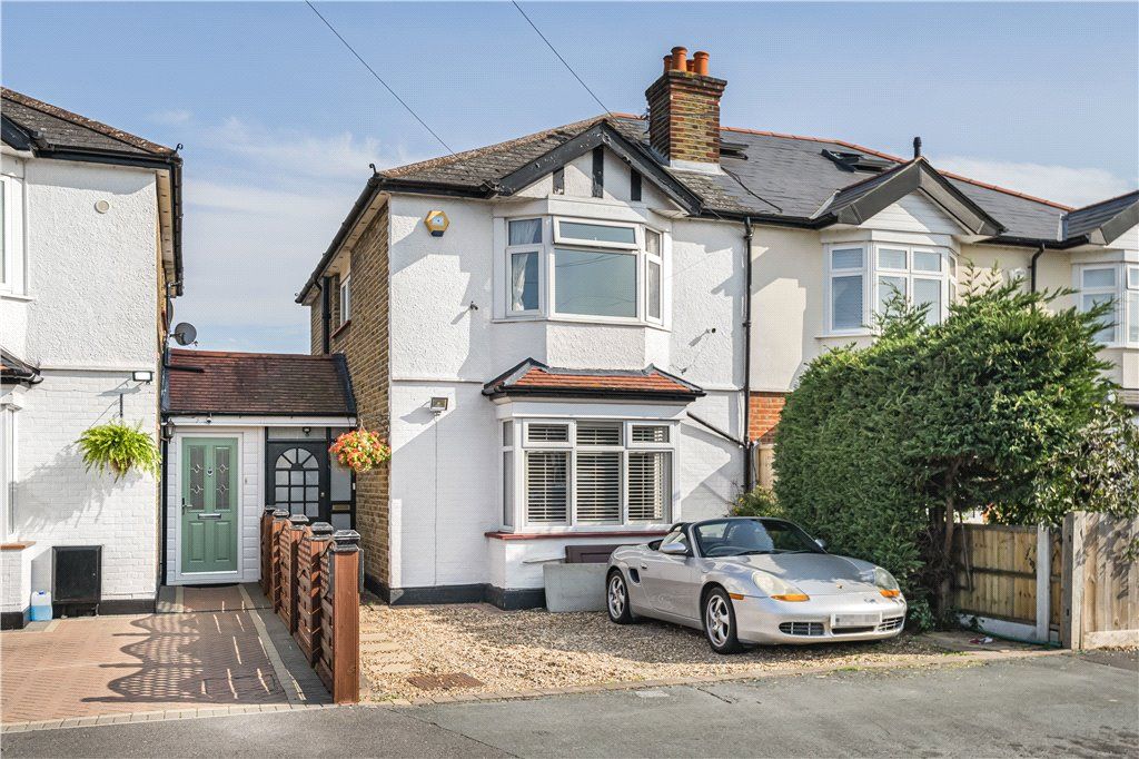 3 bed semidetached house for sale in Green Lane, SunburyOnThames