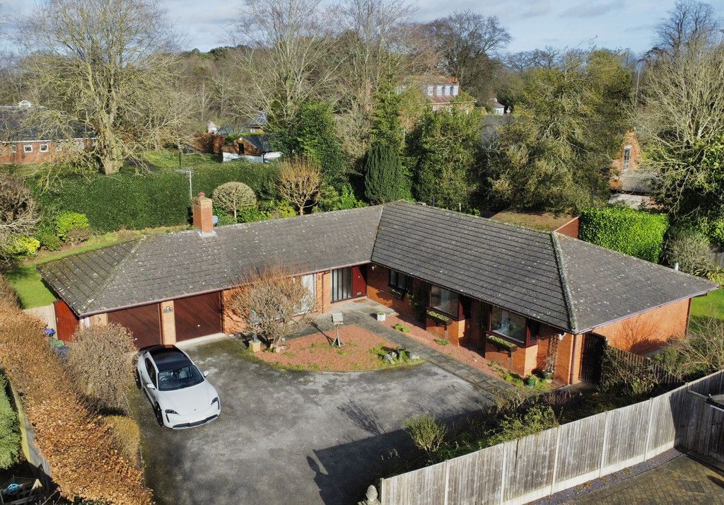 4 bed detached bungalow for sale in Fieldgate Lane, Old Town Kenilworth