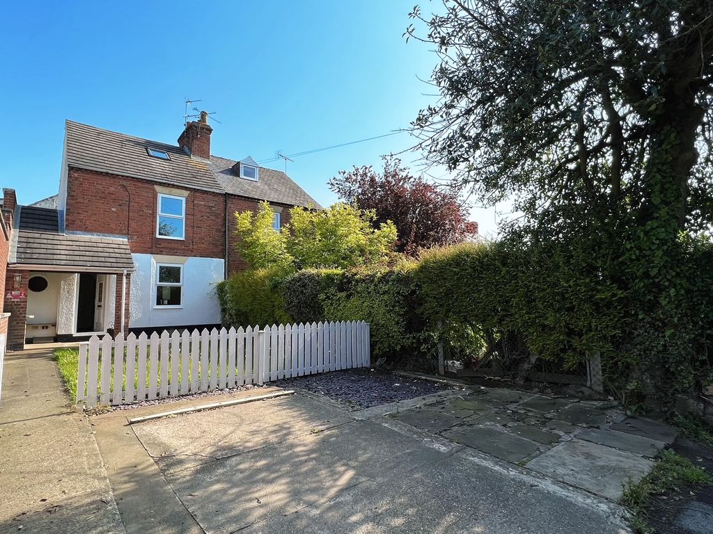 5 bed property to rent in Fox Road, Whitwell, Worksop S80 Zoopla