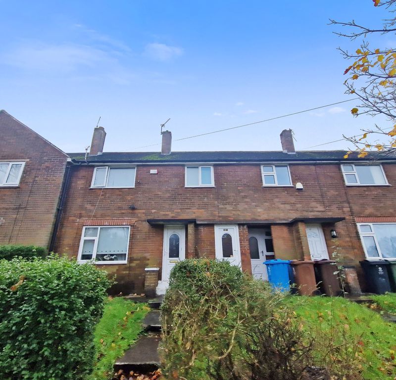 3 bed terraced house for sale in Cherry Avenue, Oldham OL8, £135,000