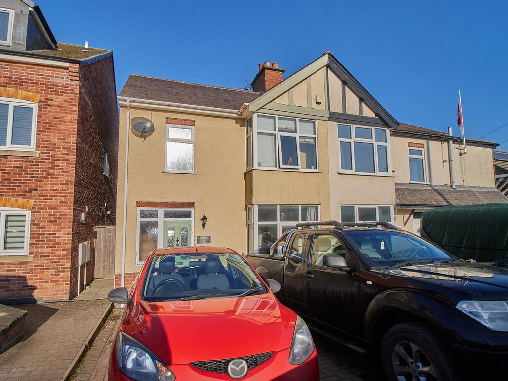 3 bed semidetached house for sale in Heath Lane South, Earl Shilton