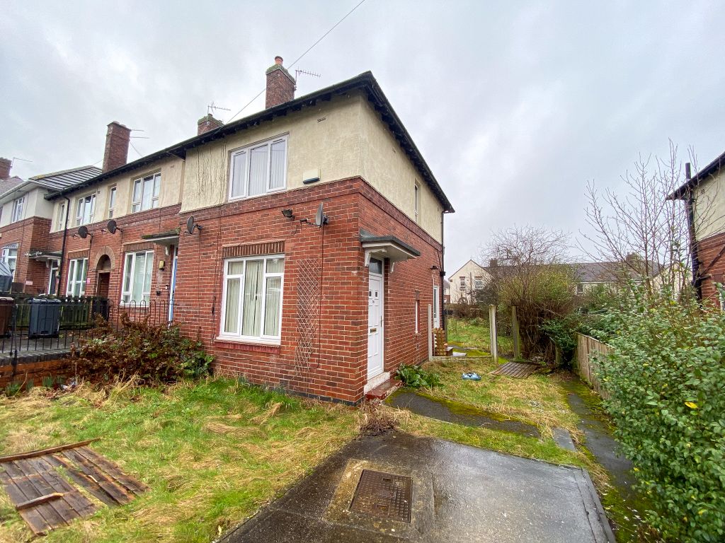 2 bed end terrace house for sale in Keppel Road, Sheffield S5, £135,000