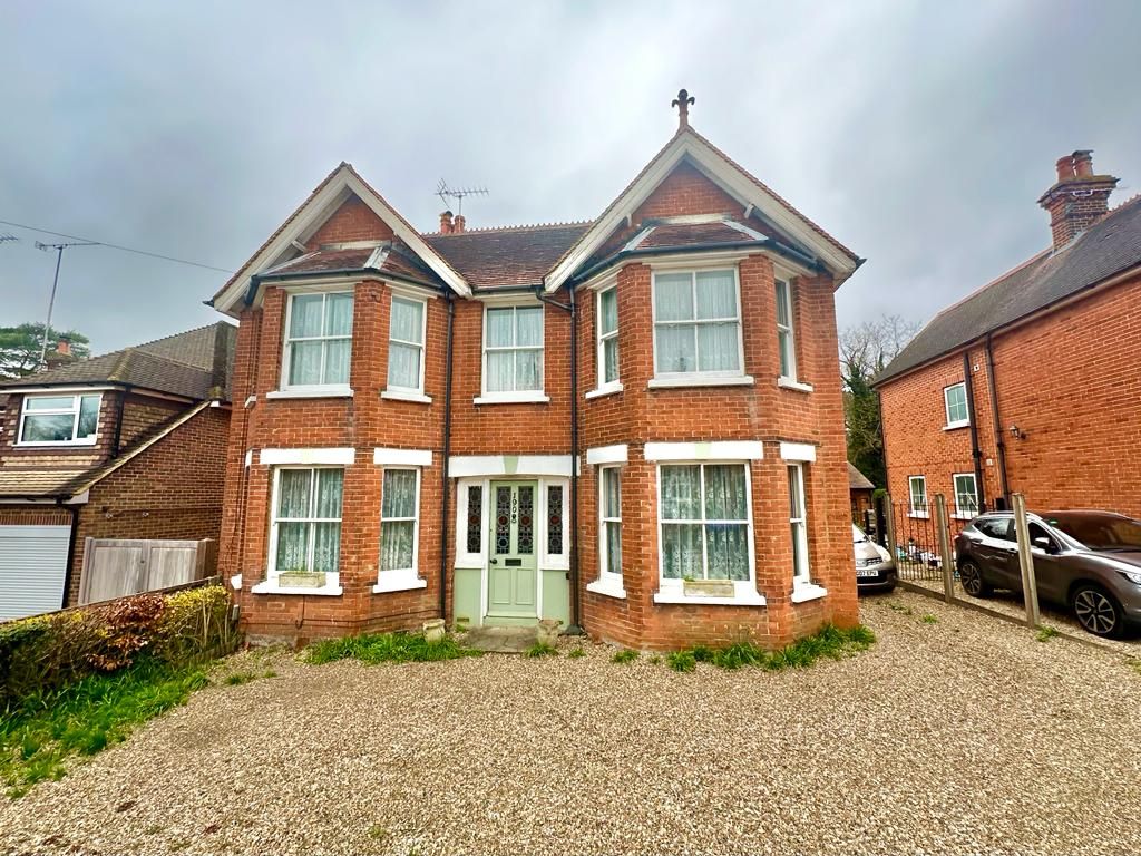 4 bed detached house for sale in Connaught Road, Brookwood, Woking GU24