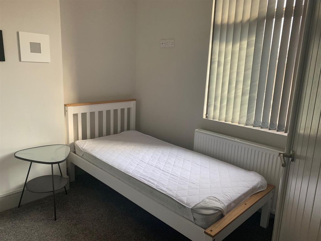 1 bed property to rent in Titchfield Street, Mansfield NG19, £433 pcm Zoopla