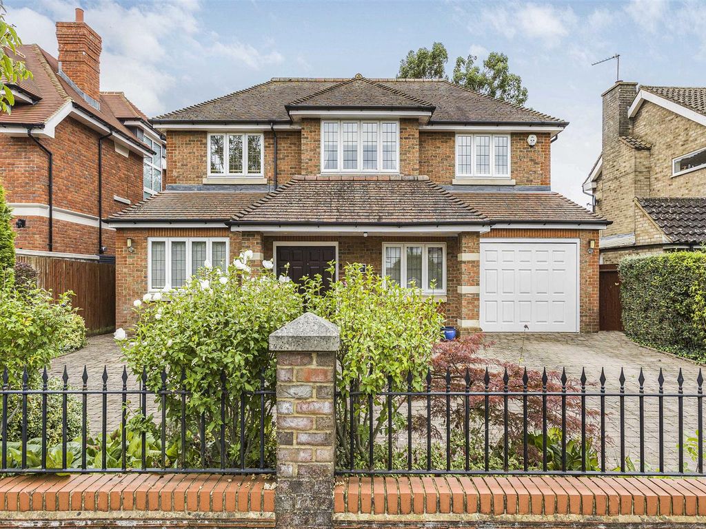 5 bed detached house for sale in The Ridgeway, Radlett WD7, £2,800,000