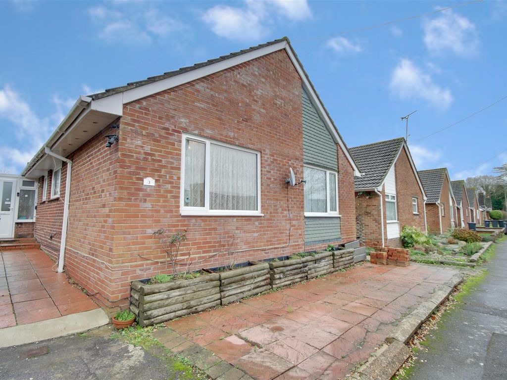 3 bed bungalow for sale in Woodruffe Walk, Emsworth PO10 Zoopla