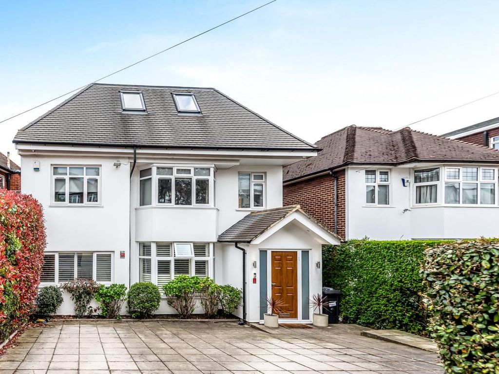 Glenmere Avenue, London NW7