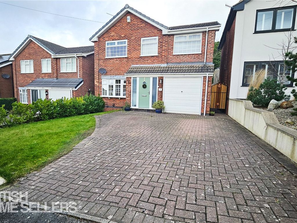 4 bed detached house for sale in Houldsworth Rise, Arnold, Nottingham