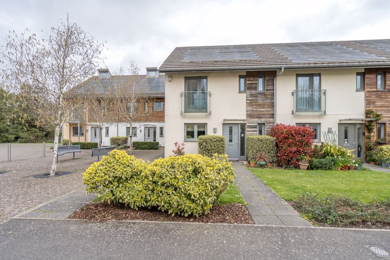 3 bed end terrace house for sale in Lloyd Road, Chichester PO19 Zoopla