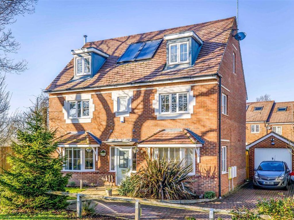 5 bed detached house for sale in Gatekeepers Way, Watton At Stone