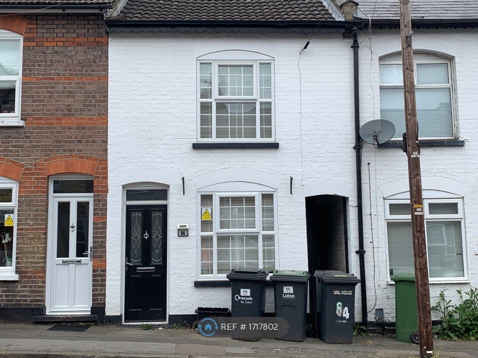 2 bed terraced house to rent in Tavistock Street, Luton LU1 Zoopla