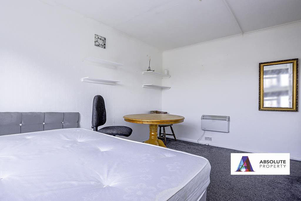 1 bed flat to rent in Bramley Road, London N14, £550 pcm Zoopla