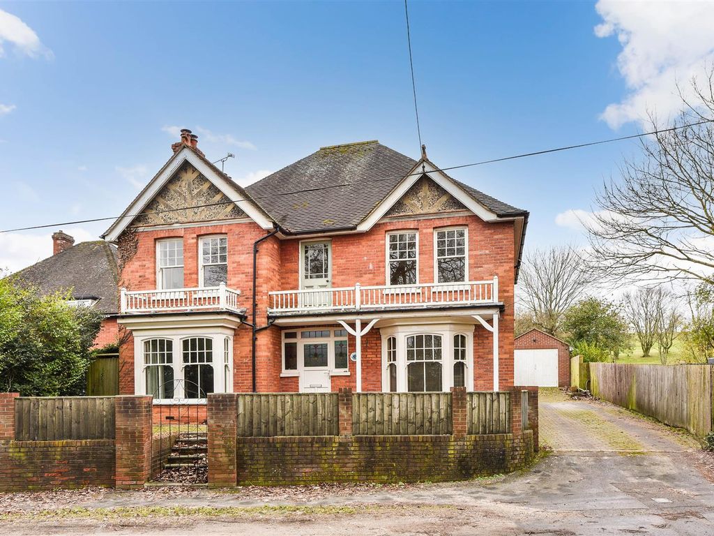4 bed detached house for sale in Winchester Road, Andover SP10 Zoopla