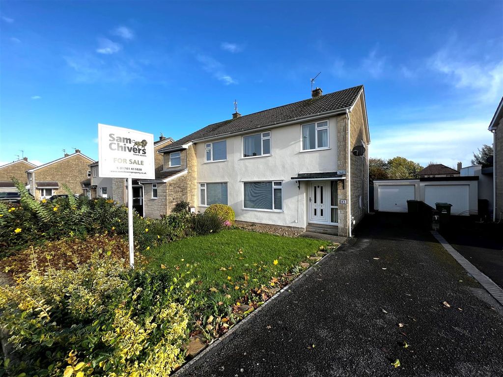 3 bed semidetached house for sale in Charlton Park, Midsomer Norton