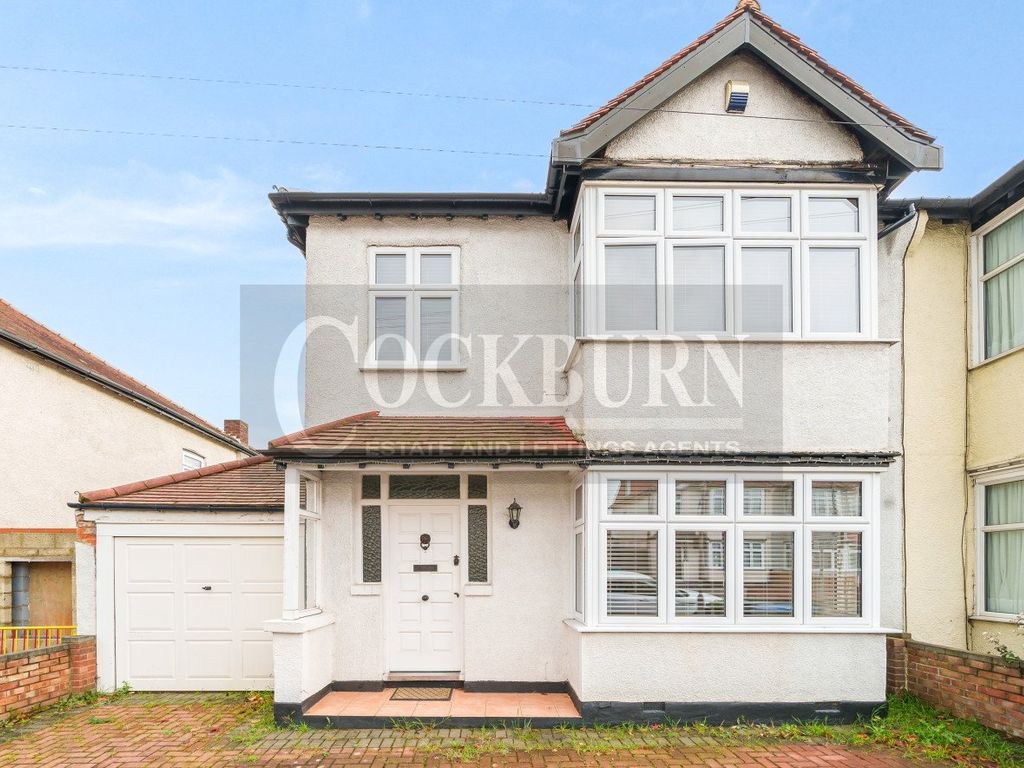 3 bed semidetached house for sale in Thaxted Road, New Eltham SE9, £